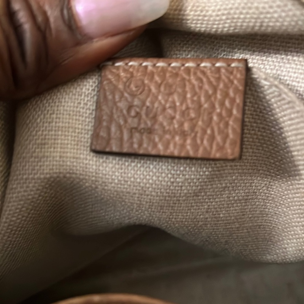 Gucci cross body only carried twice